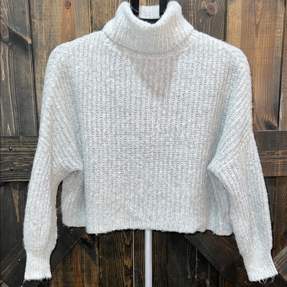 Dip Oversized Crop Sweater Top M Grey Wool Blend Fuzzy Turtleneck Preppy Boho